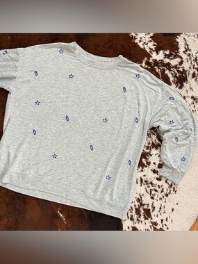 Women’s Philosophy Embroidered Seashell Long Sleeve Shirt | Light Grey | Sz: 1X